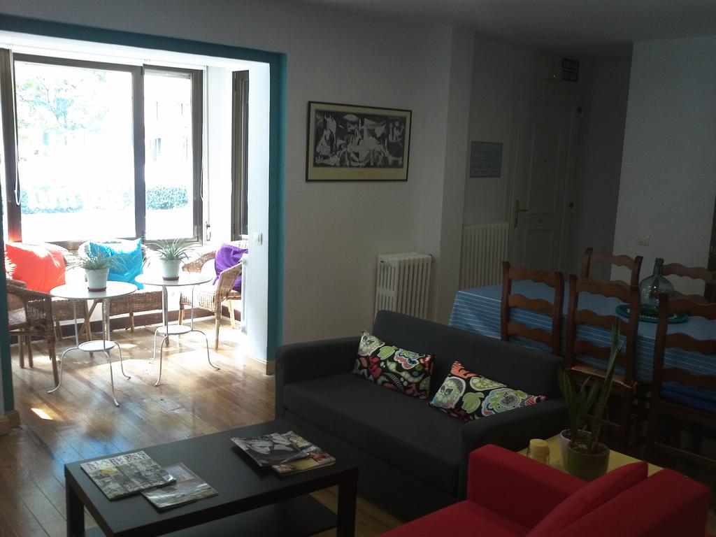 Xarma Hostel Pamplona Eksteriør billede