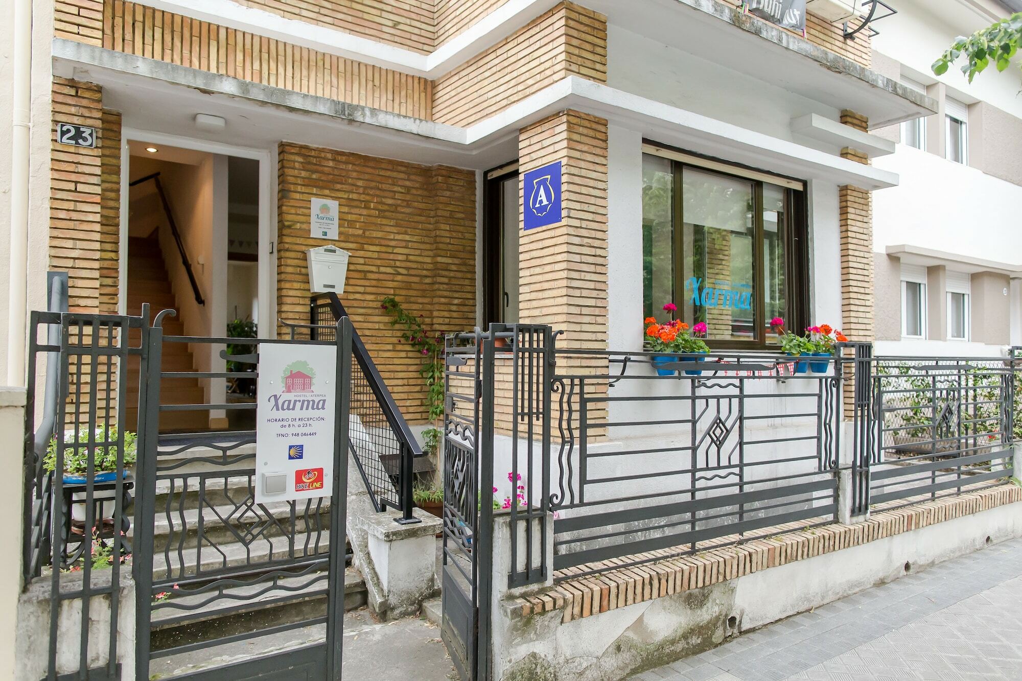 Xarma Hostel Pamplona Eksteriør billede